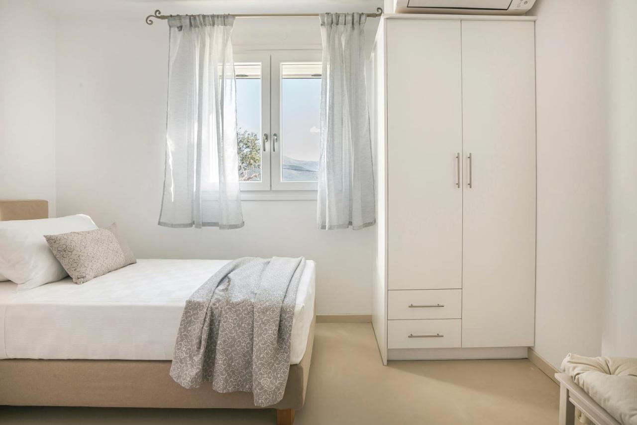 Apollonides Seafront Villa1 Aoede リクスリオン エクステリア 写真