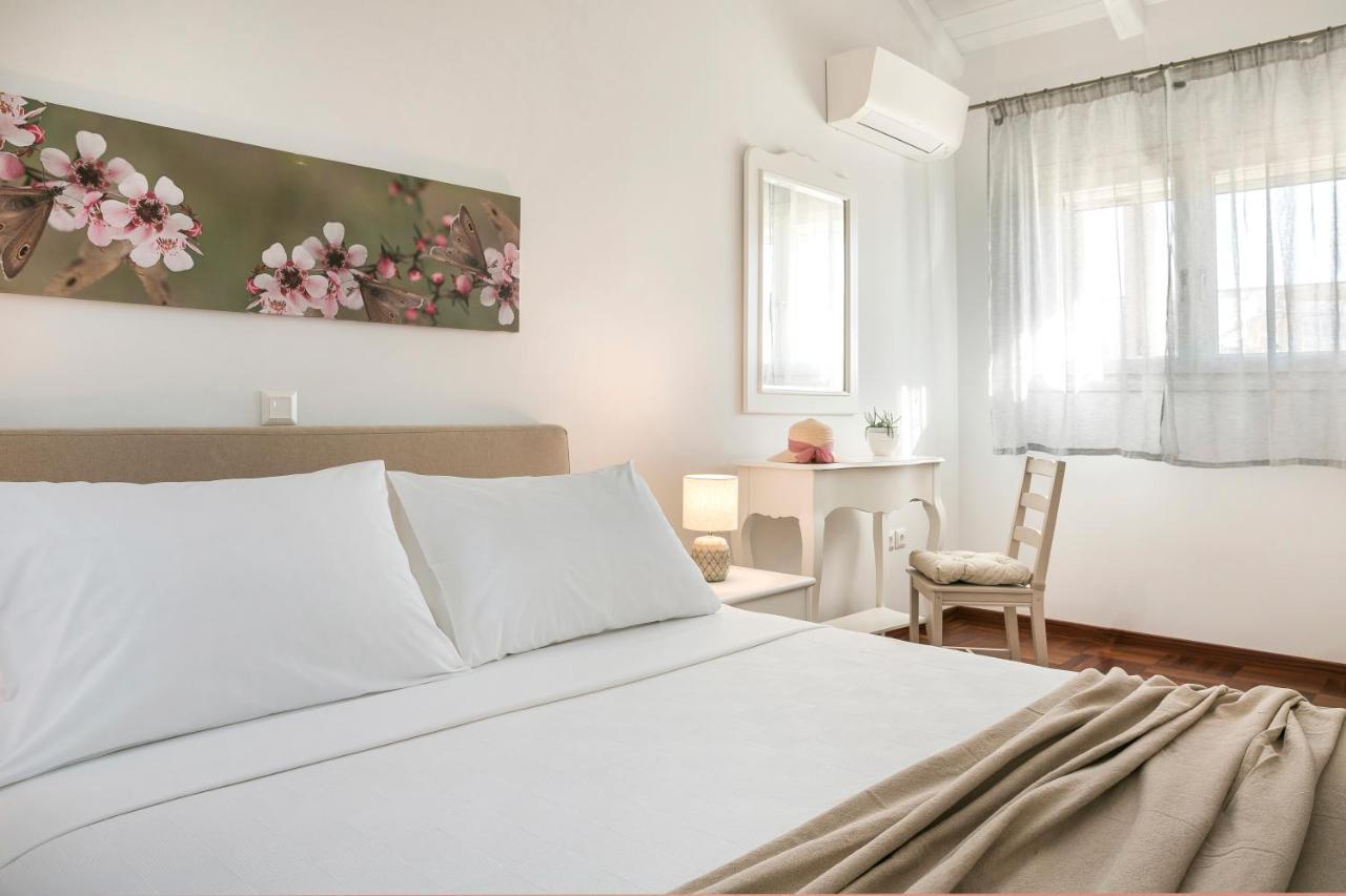 Apollonides Seafront Villa1 Aoede リクスリオン エクステリア 写真