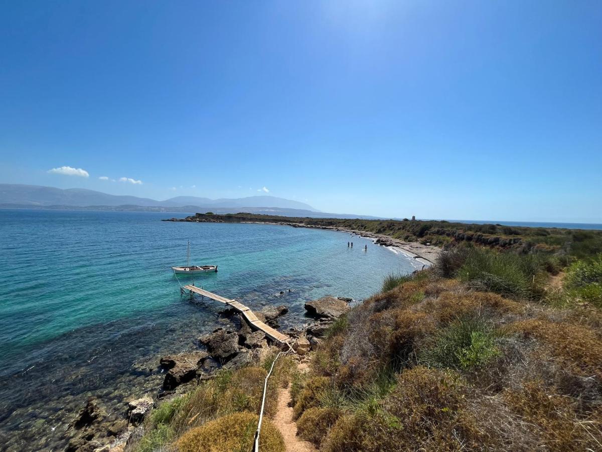 Apollonides Seafront Villa1 Aoede リクスリオン エクステリア 写真