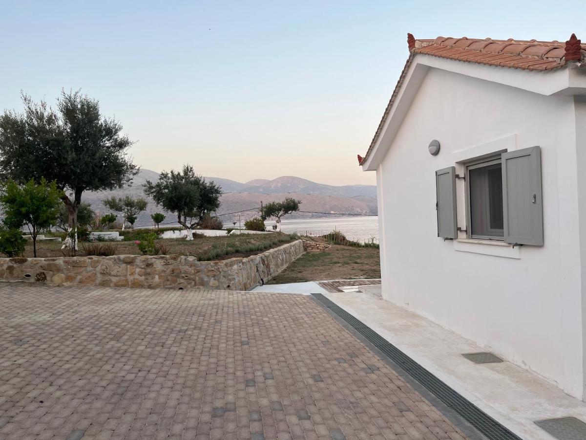 Apollonides Seafront Villa1 Aoede リクスリオン エクステリア 写真